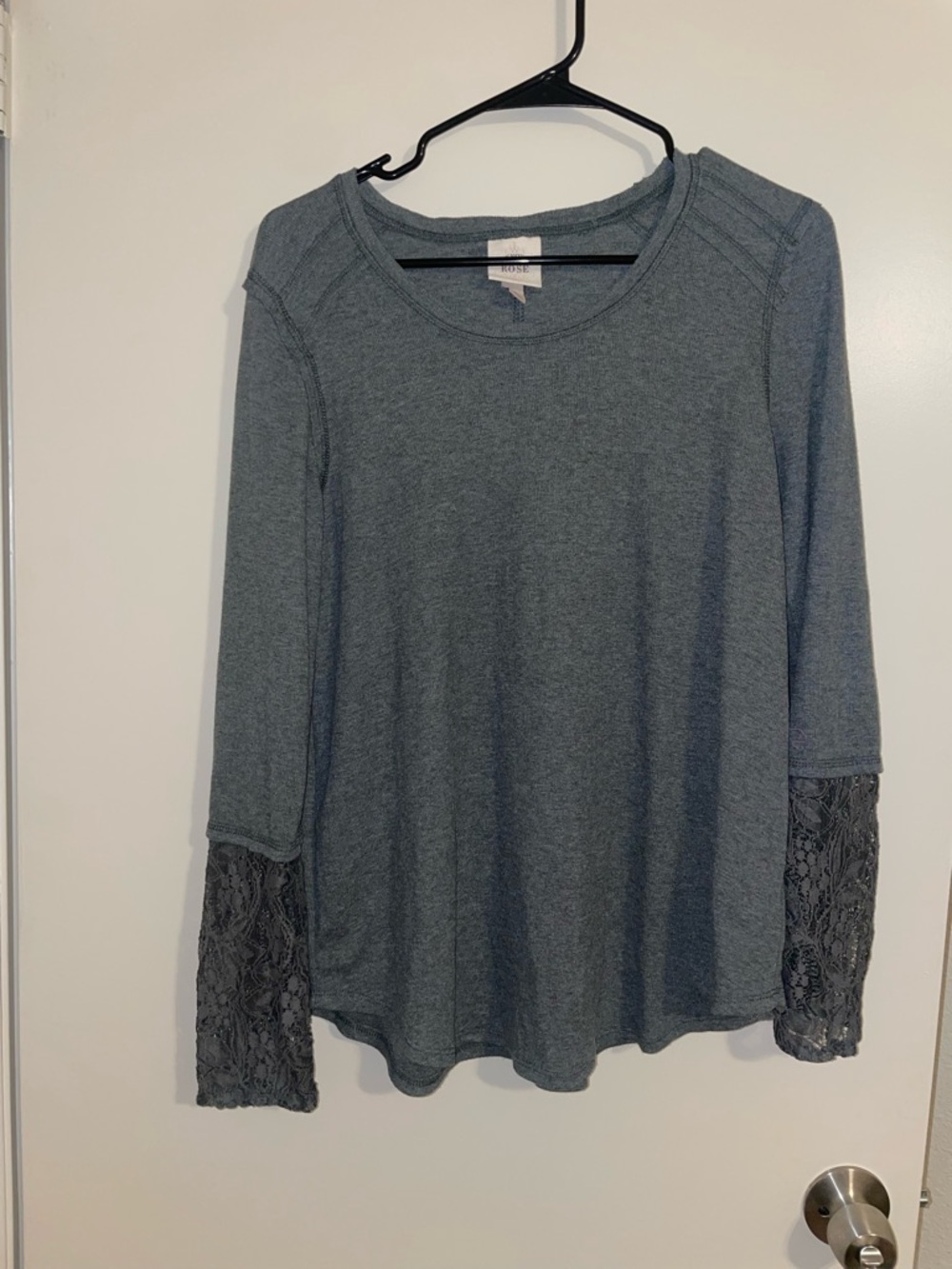 Knox Rose Gray Waffle Knit Long Sleeve Top with Lace Cuffs